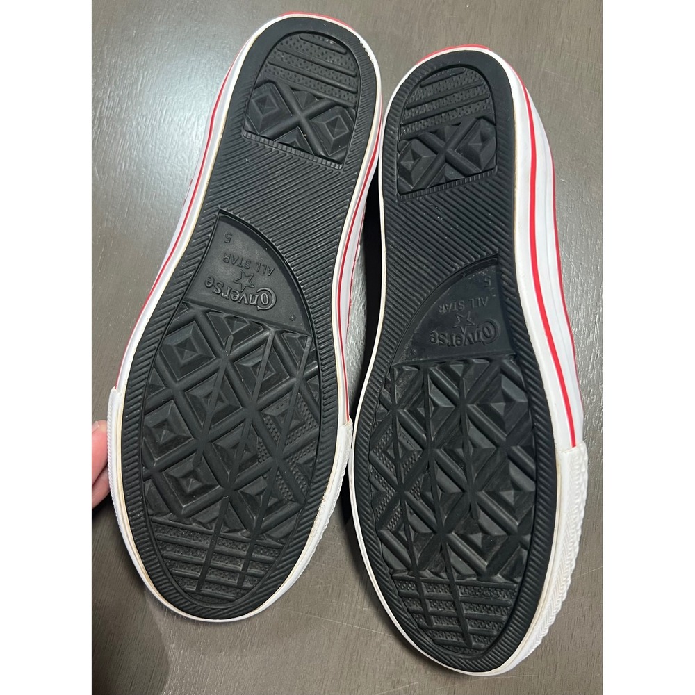 Converse Chuck Taylor All Star Low Top Red Heart Print Sneakers 652816C Junior 5 - Picture 9 of 12